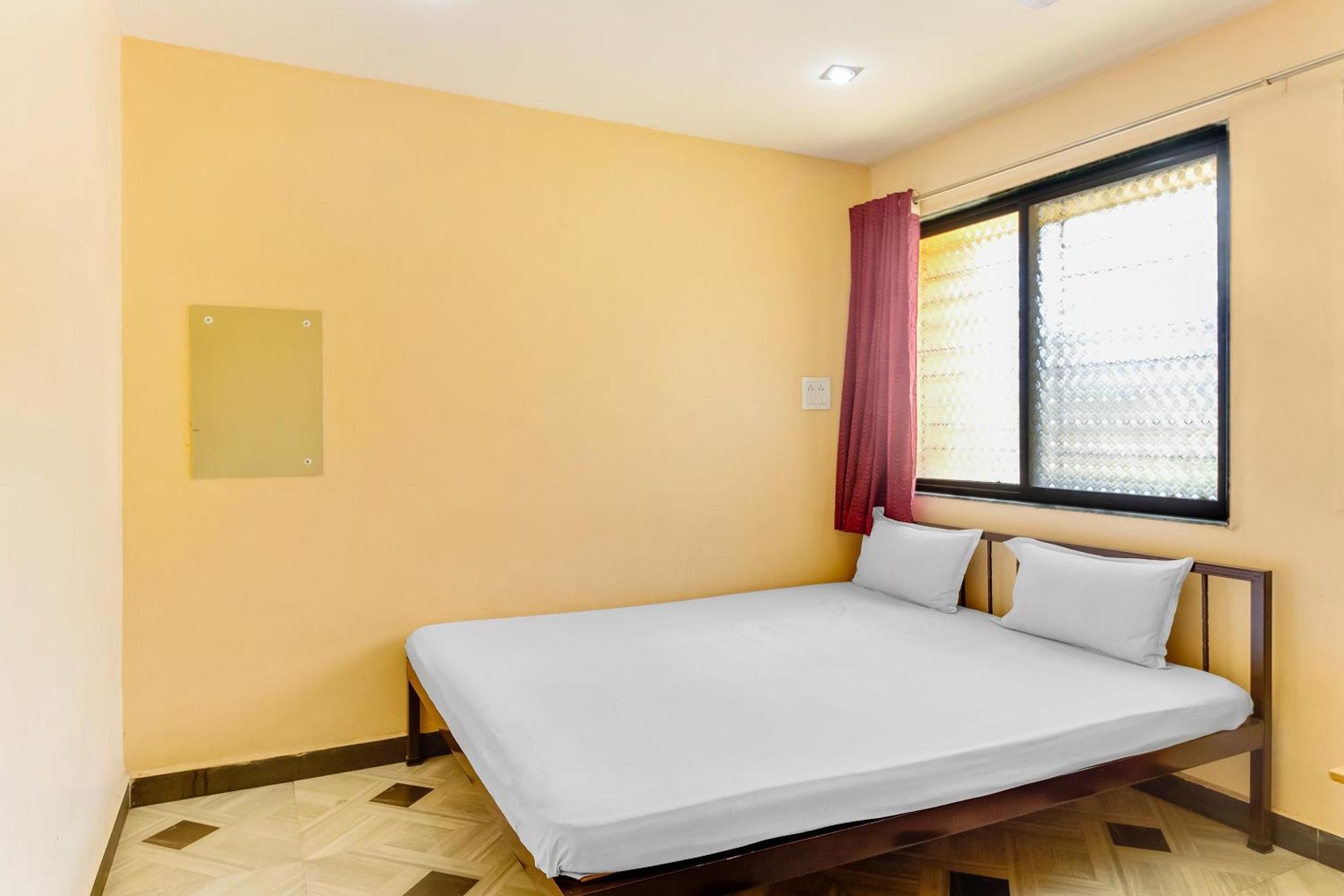 Spot On Harihar Lodging And Yatri Niwas Hotell Kolhapur Exteriör bild